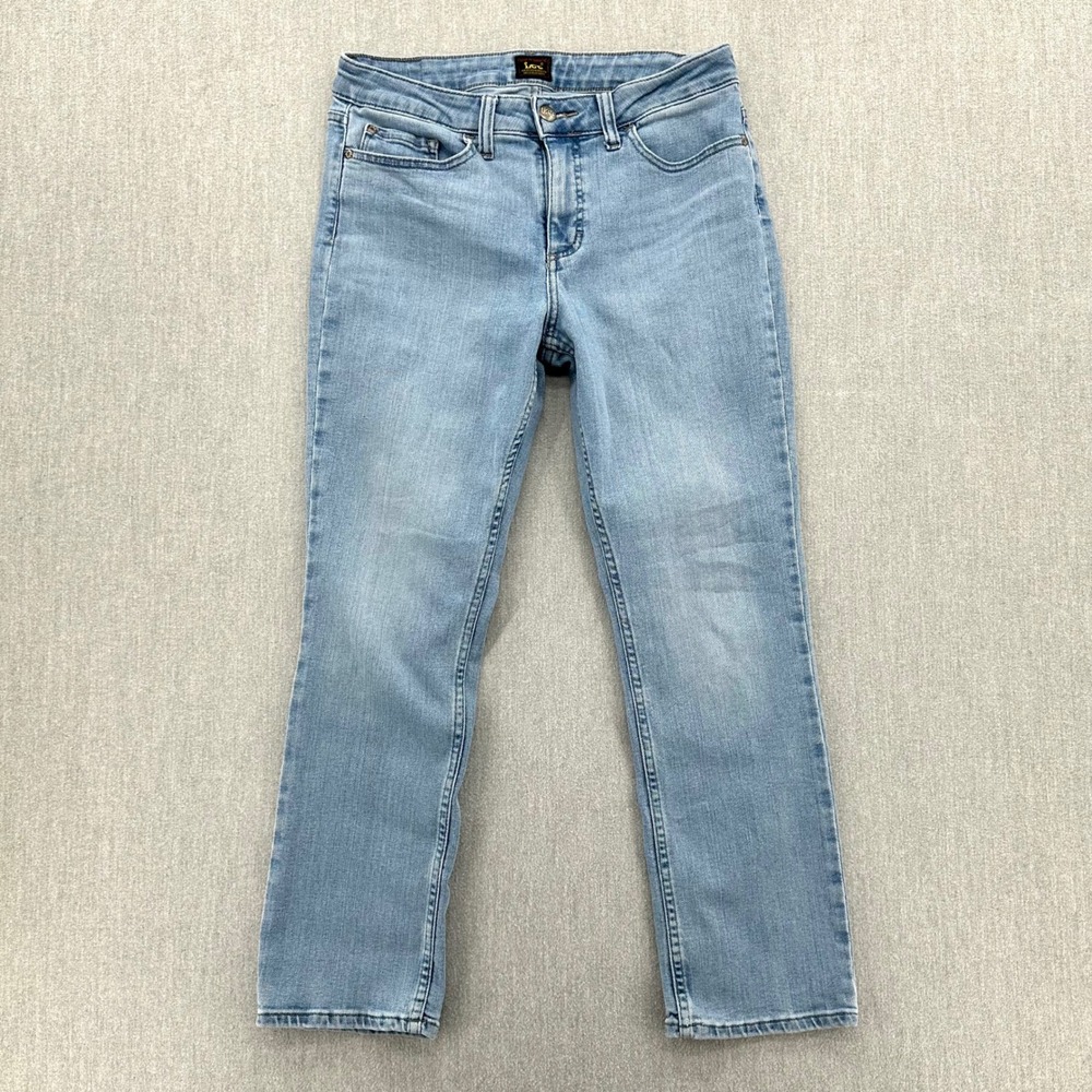 Lee Jeans Women's Size 8 Smarter Fit Straight Leg Blue Light Wash Mid Rise